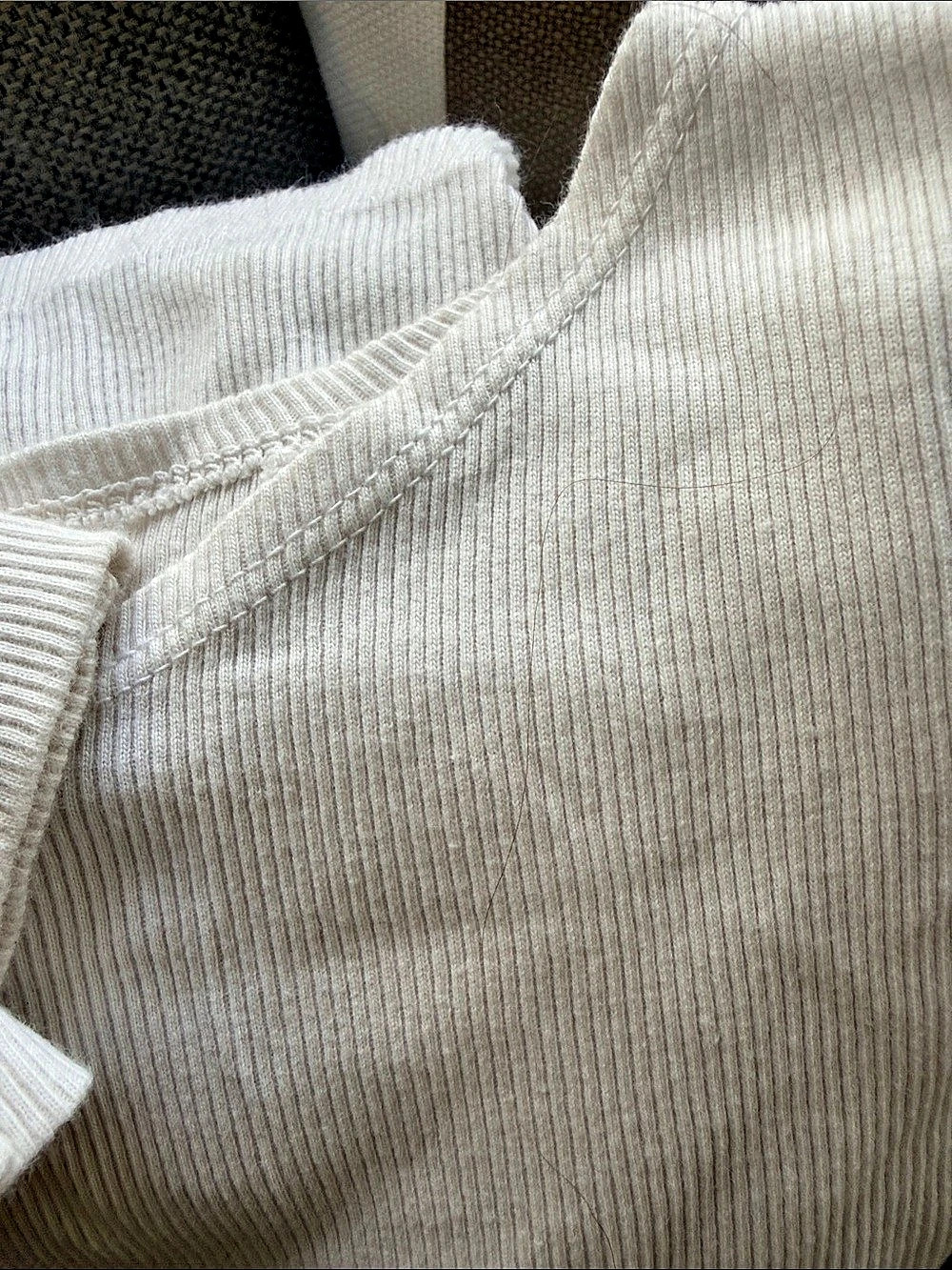 Brandy Melville Ribbed Long Sleeve Top in Cream Size s gently used - Picture 4 of 4